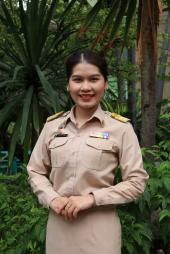 นางสาวแสงระวี ศรีรัตน์